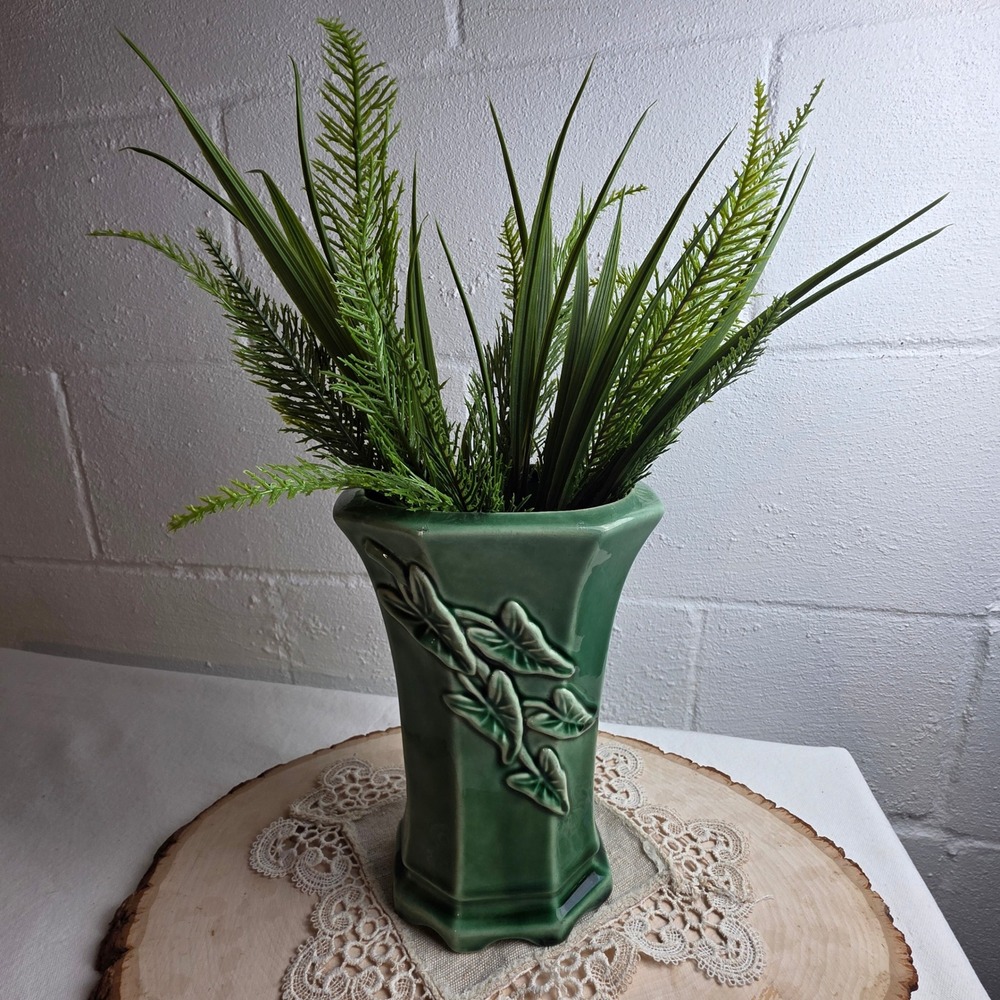 Vintage McCoy Green Ceramic Ivy Leaf Flared Hexagon Vase 251 Mid Century